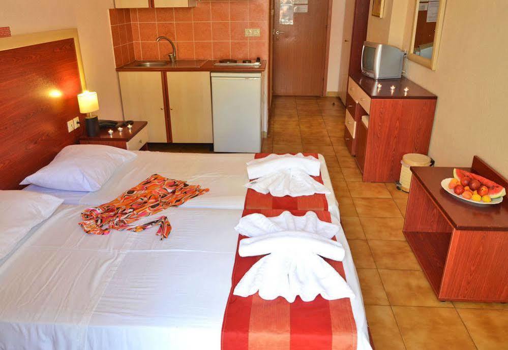 Mavrikos Hotel Planos  Luaran gambar